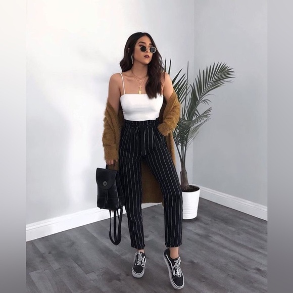 Who What Wear Black and White Striped Linen Cropped Pants - Picture 11 of 12